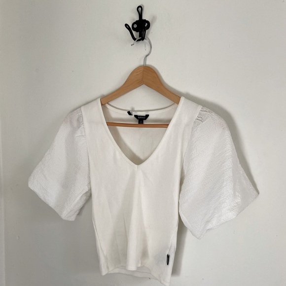 Buffalo top 🤍 - Picture 1 of 4